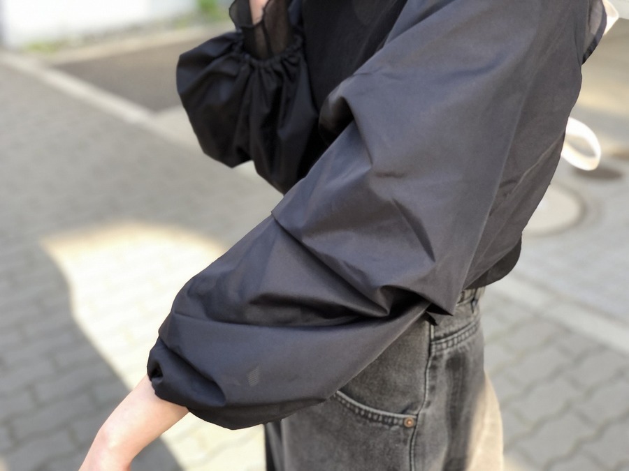 LEINWANDE/ラインヴァンドよりBelted Sleeve Shirtsを買取致し