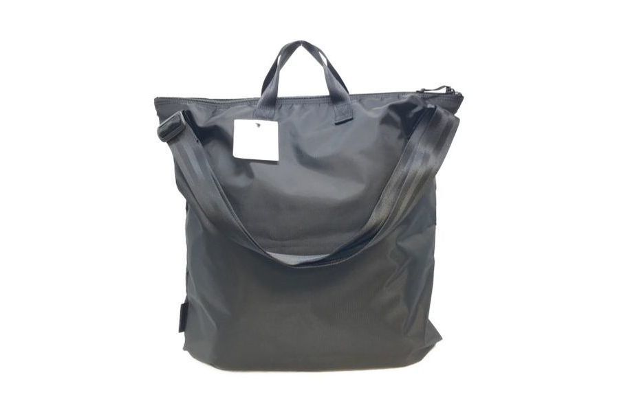 COMME des GARCONS × Porter】より「WネームパッカブルBAG」を