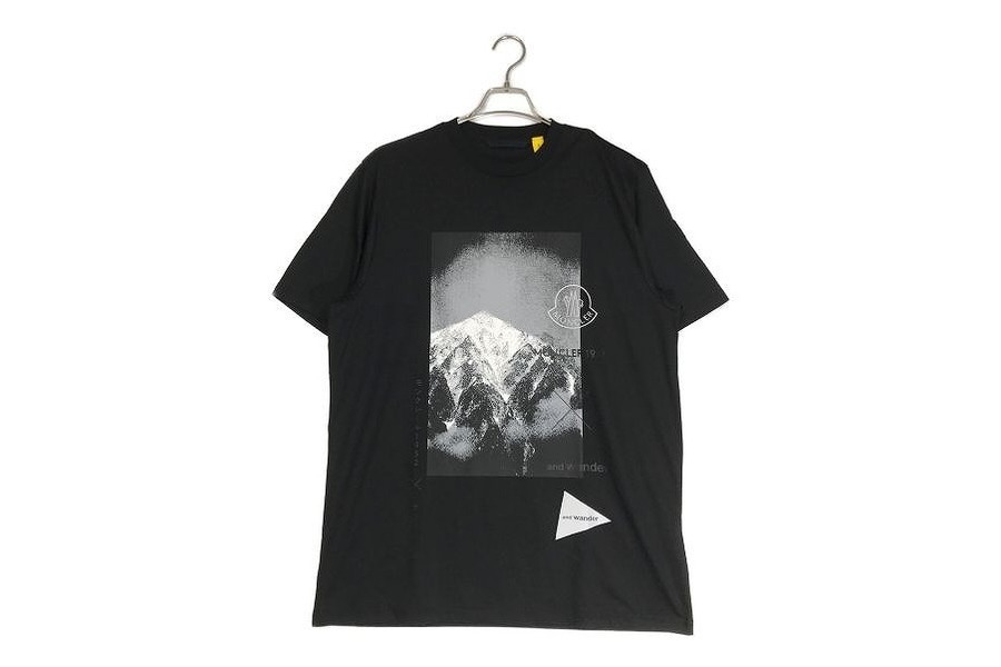 MONCLER 1952 × and wander】より「MAGLIA T-SHIRT」買取入荷しました ...