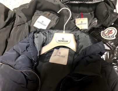 「インポートブランドのMONCLER 」