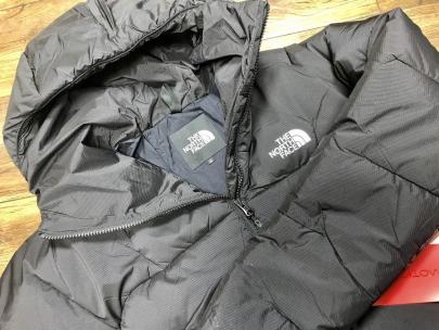 「アウトドアブランドのTHE NORTH FACE 」