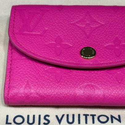 「ラグジュアリーブランドのLOUIS VUITTON 」
