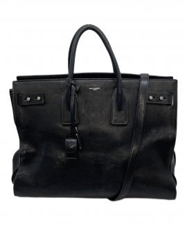 「ラグジュアリーブランドのSaint Laurent Paris 」