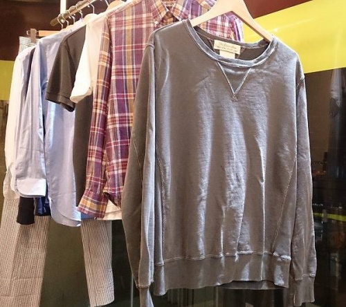 メンズのトップス