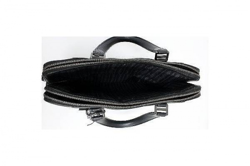 ビジネスバッグのブリーフケース