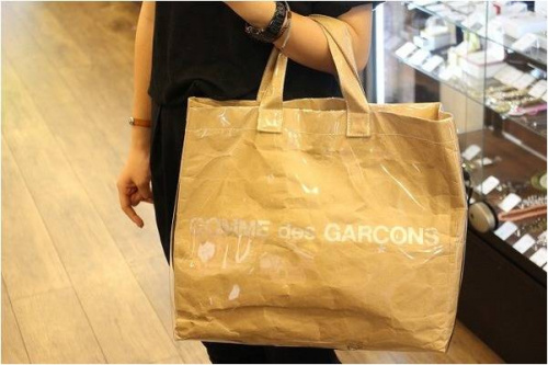 メンズのトップス