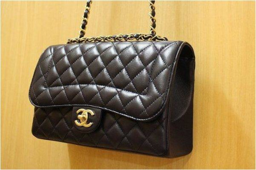 シャネルのCHANEL