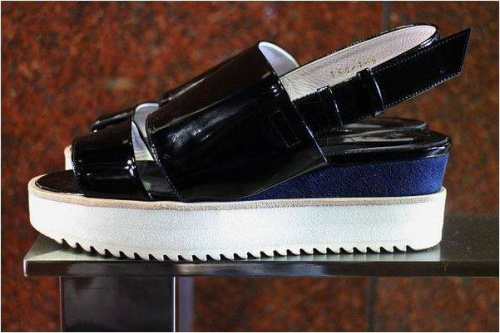 サンダルのサイドゴアブーツ