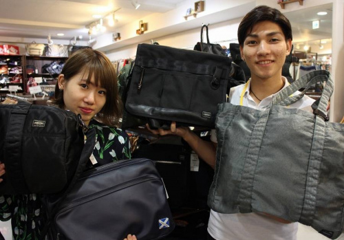 PORTERのバッグ