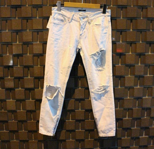 ボトムス・スカートのデニムパンツ