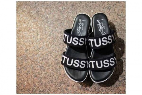 レディースのモデル