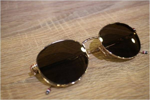 サングラスの仙川