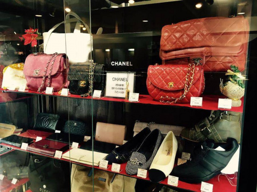 仙川店限定キャンペーンのショーケース内全品10％OFF