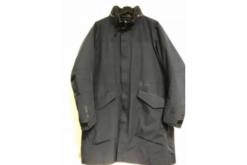 NIKE ACGのトミーヒルフィガー