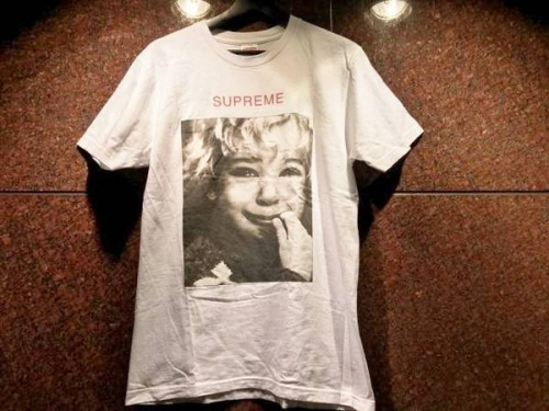 SUPREMEのシュプリーム