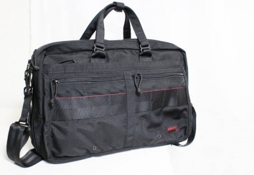 ブリーフィングのストーンアイランド