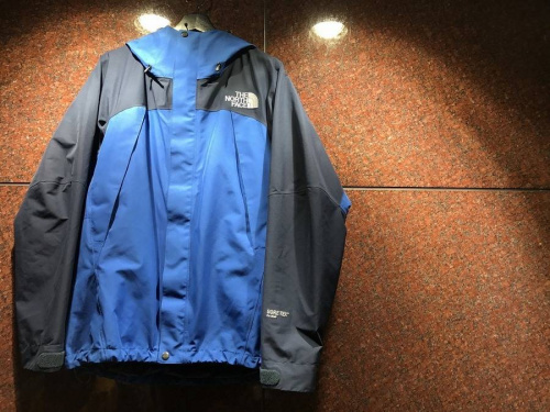 アウトドアブランドの＃仙川　＃メンズ