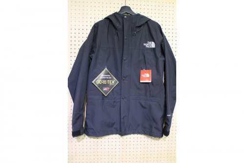 シュプリームのコラボ