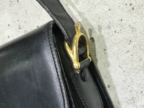 CELINEのCELINE（セリーヌ）