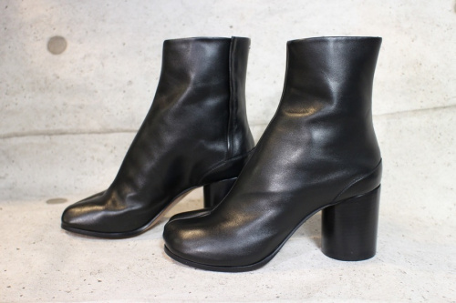 Maison Margiela(メゾンマルジェラ)の足袋ブーツ
