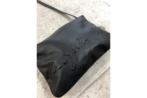 キャリアファッションのagnes b voyage