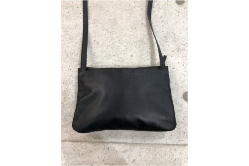 アニエスベーのショルダーバッグ