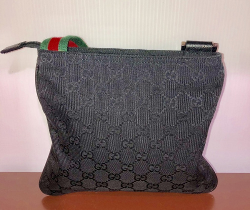 グッチのショルダーバッグ