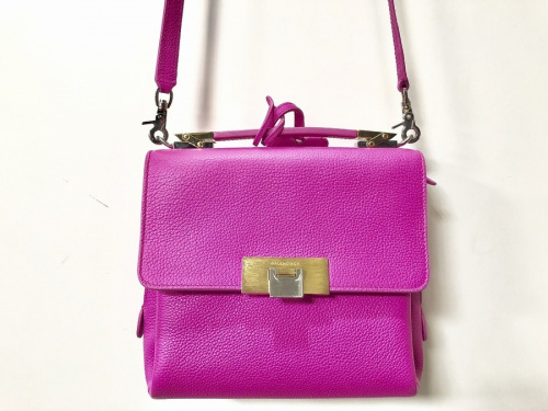 BALENCIAGAのバレンシアガ