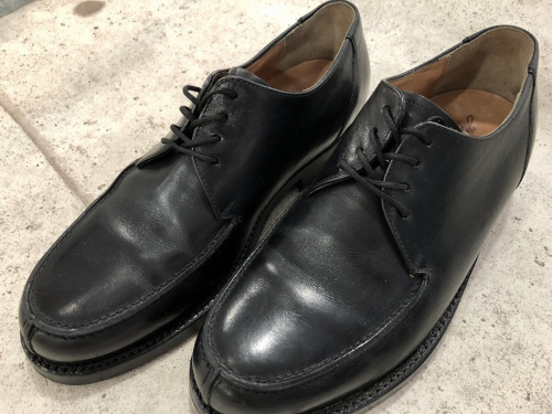 ハインリッヒディンケラッカーの革靴