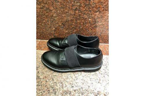 ト゛クターマーチンのシューズ