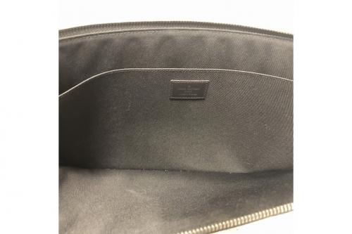 ルイヴィトンのクラッチバッグ