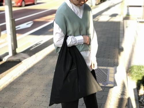 エムエムシックス メゾンマルジェラのトライアングルバッグ