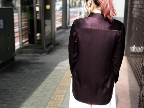 シャネルのシルクブラウス