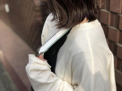 トーガ プルラのメッシュバッグ