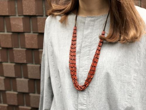 ヨーガンレールの天然石ビーズ8連ネックレス