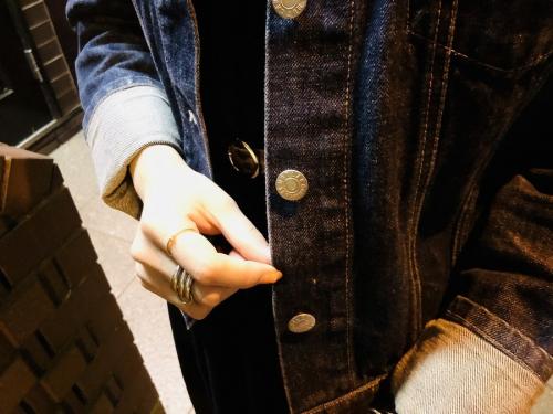 デニムジャケットのレディース