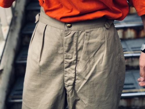 オーストラリア ミリタリーのグルカパンツ