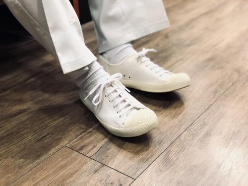 ブリティッシュ ミリタリーのトレーニングシューズ