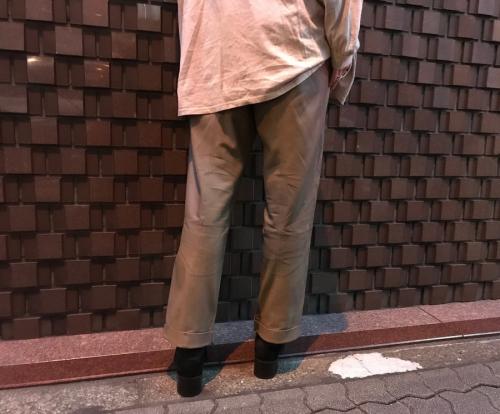 レザーパンツのレディース