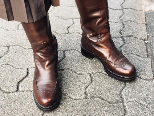 ウイングチップロングブーツのレディース