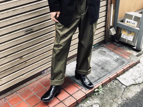 イタリア ミリタリーのミリタリースラックス