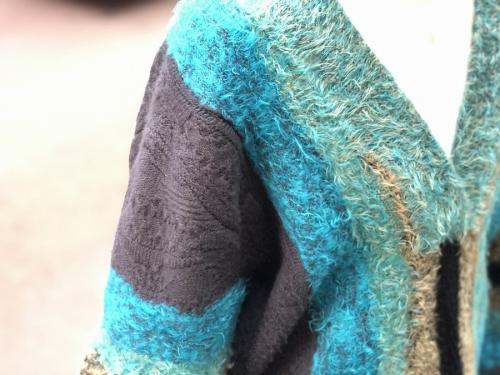 パーバーズのWAVE STRIPE MIX KNIT