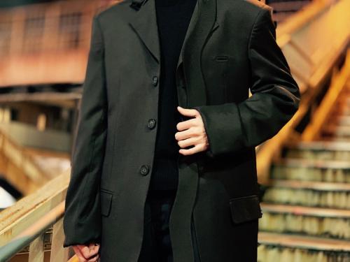 ニューインのオープンカラーコート