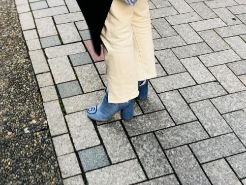 エムエムシックス メゾンマルジェラのWASHED DENIM BLOCK HEELED ANKLE BOOTS