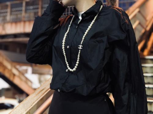 シャネルのフェイクパールネックレス