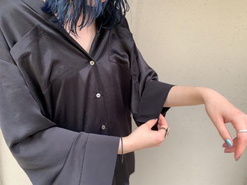 サキのパジャマシャツ