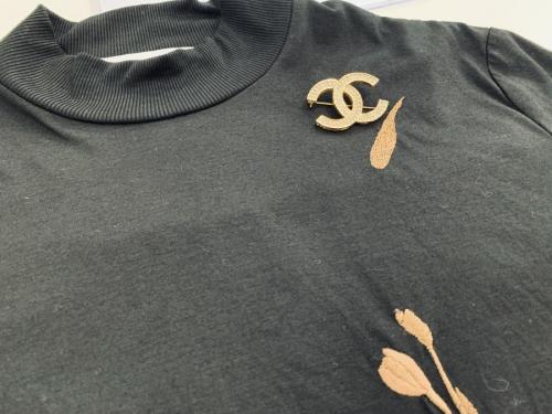 シャネルのブローチ