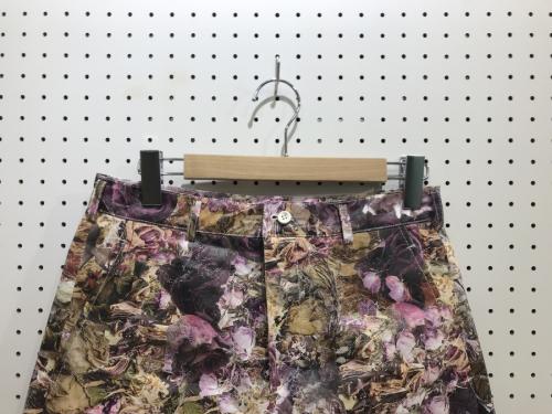コムデギャルソンオムプリュスのfloral paper effect shorts/フローラル ペーパー エフェクト ショーツ