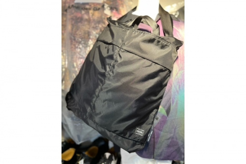 ドメスティックブランドのCOMME des GARCONS × Porter