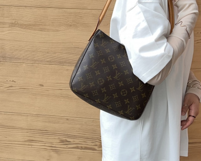 「ラグジュアリーブランドのLOUIS VUITTON 　 」